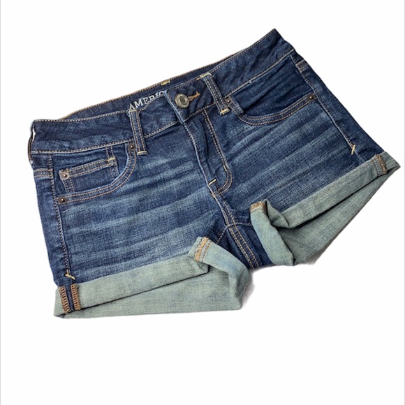 American Eagle Shortie Denim Short Size 2